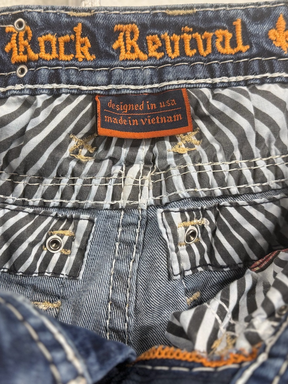 Rock Revival Embellished Bootcut Jeans Y2K Low Rise Size 25 - Picture 8 of 10